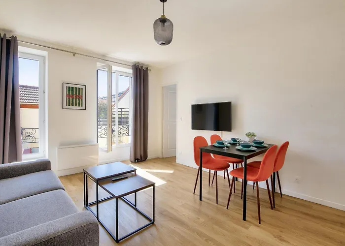 Residence Paris Ivry House