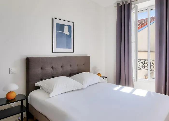 Residence Paris Ivry House